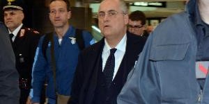 迪马：拉齐奥主席洛蒂托顺利出院，他此前出现呼吸困难症状