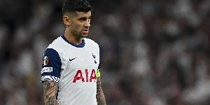 九游娱乐登录入口-加盟热刺以来，罗梅罗是球队阵中英超赛场地面对抗成功率最高球员