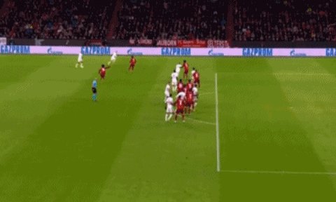 1635886576746044383.gif